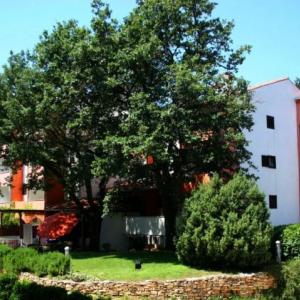 Rona Volta apartments